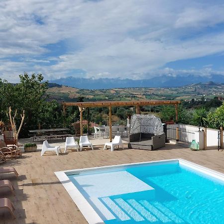 Bed And Breakfast La Pecora Rosa 산토메로 외부 사진