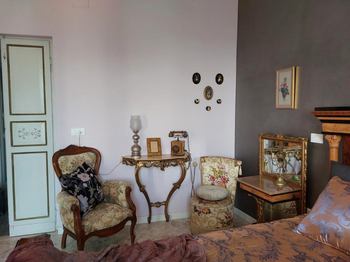 Bed And Breakfast La Pecora Rosa 산토메로 외부 사진