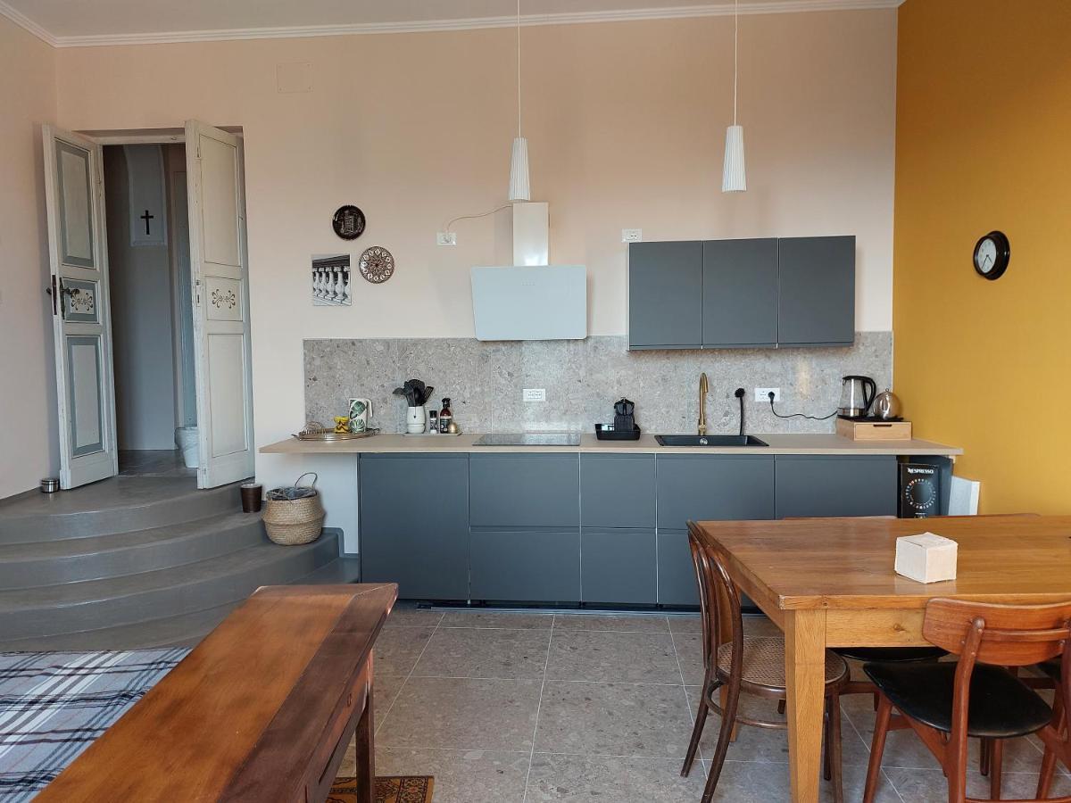 Bed And Breakfast La Pecora Rosa 산토메로 외부 사진