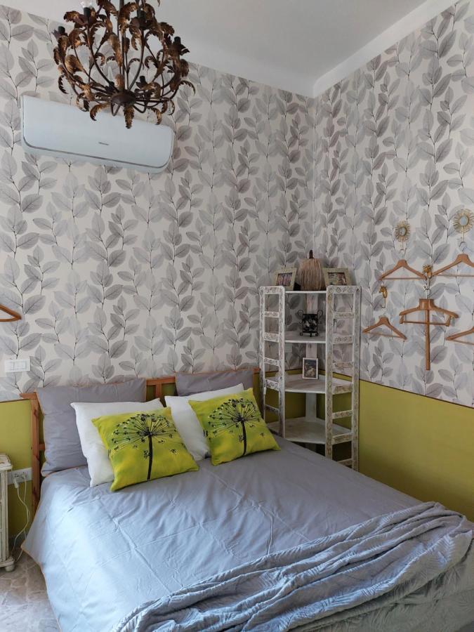Bed And Breakfast La Pecora Rosa 산토메로 외부 사진