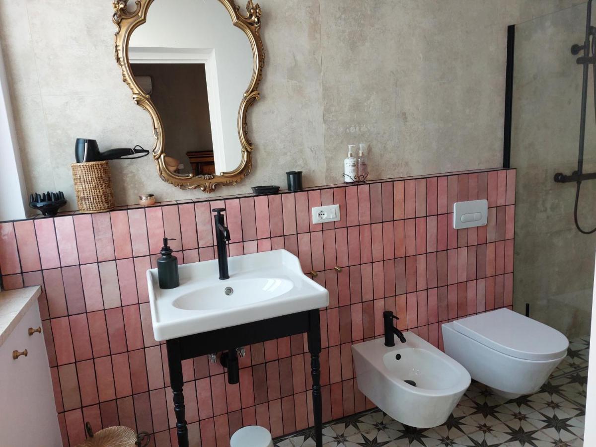 Bed And Breakfast La Pecora Rosa 산토메로 외부 사진