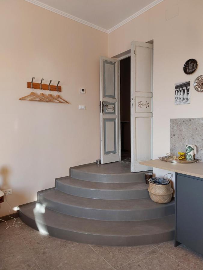 Bed And Breakfast La Pecora Rosa 산토메로 외부 사진