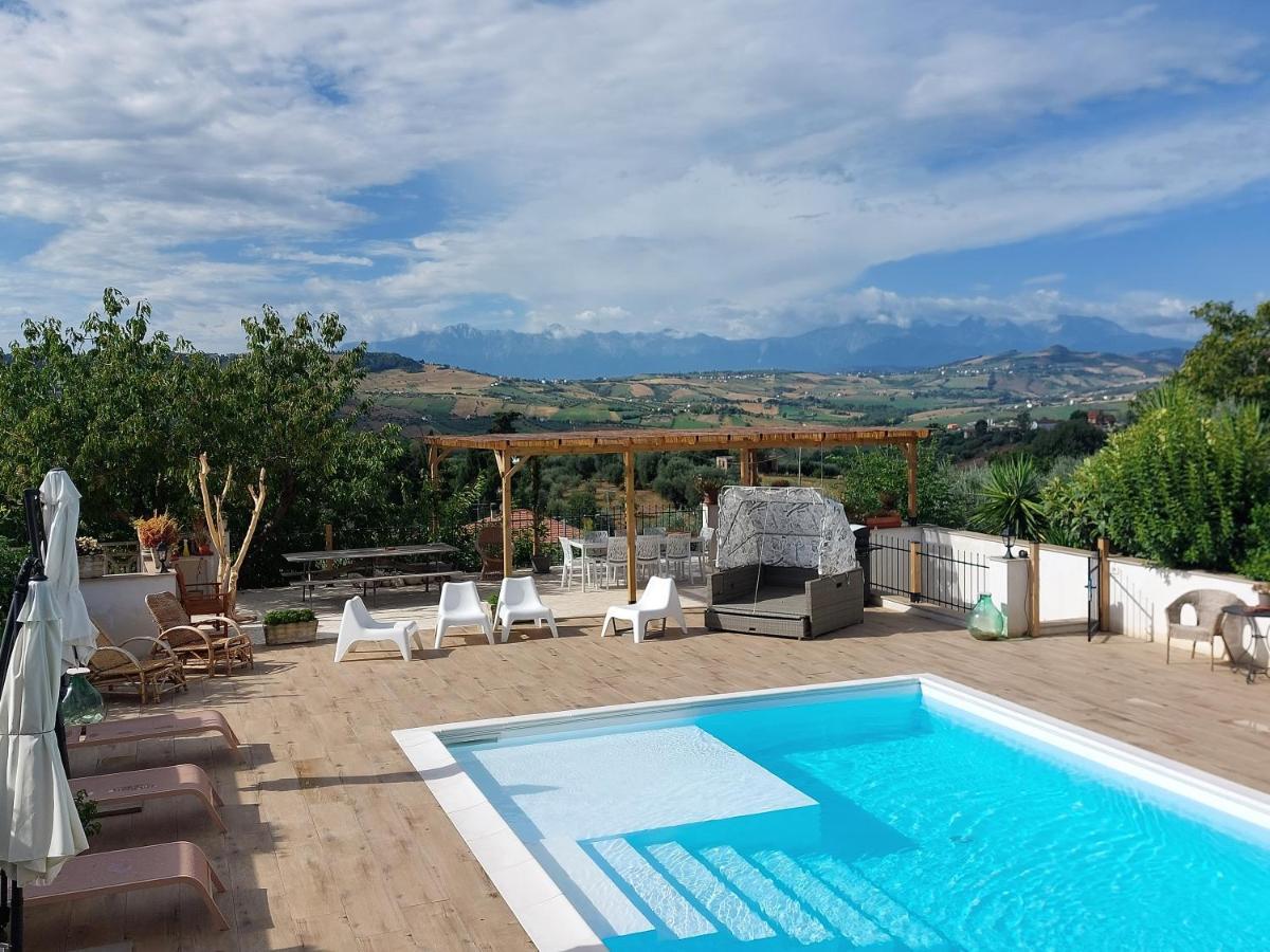 Bed And Breakfast La Pecora Rosa 산토메로 외부 사진